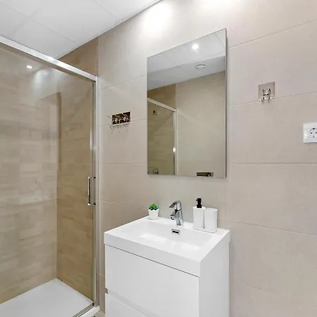 דירה Lovely First Floor Apartment, Heating Pool ! פלאיה פלמנקה