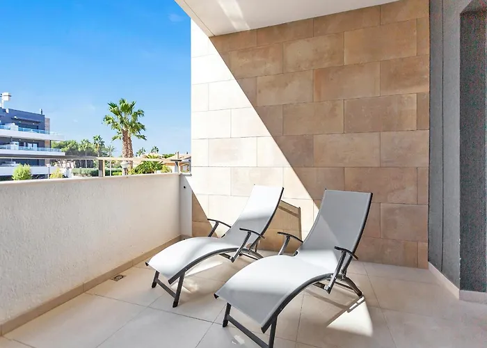 Lovely First Floor Apartment, Heating Pool ! Lejlighed