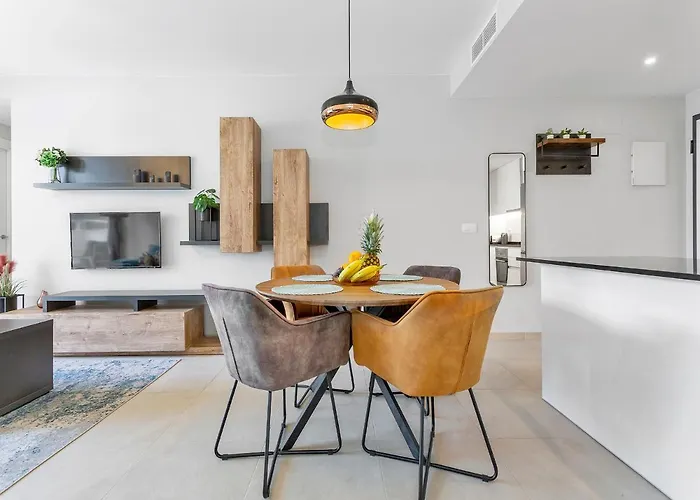 Lejlighed Lovely First Floor Apartment, Heating Pool !